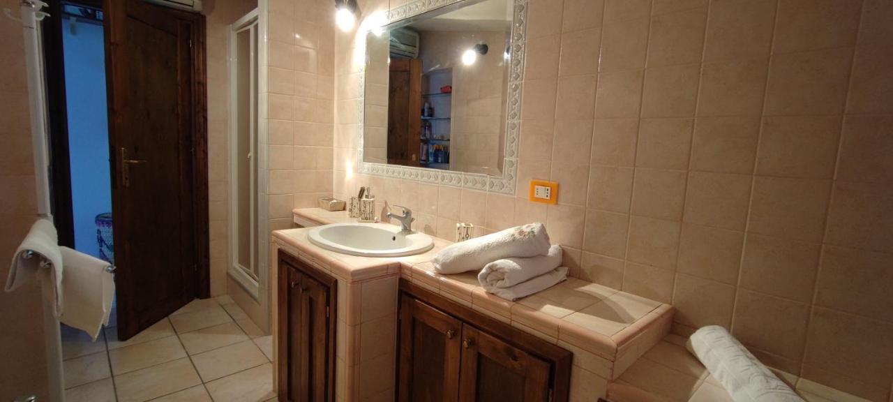 Ferienwohnung Attico Pedraladda Castelsardo Exterior foto